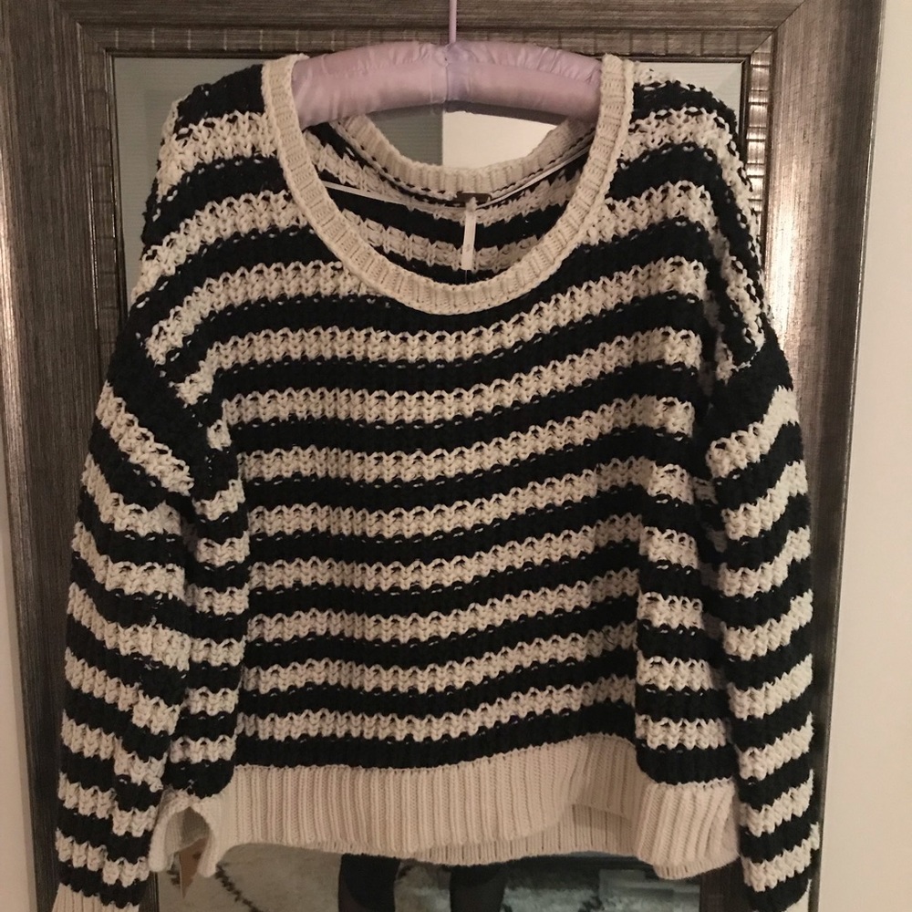 Navy and Ivory Free people sweater!